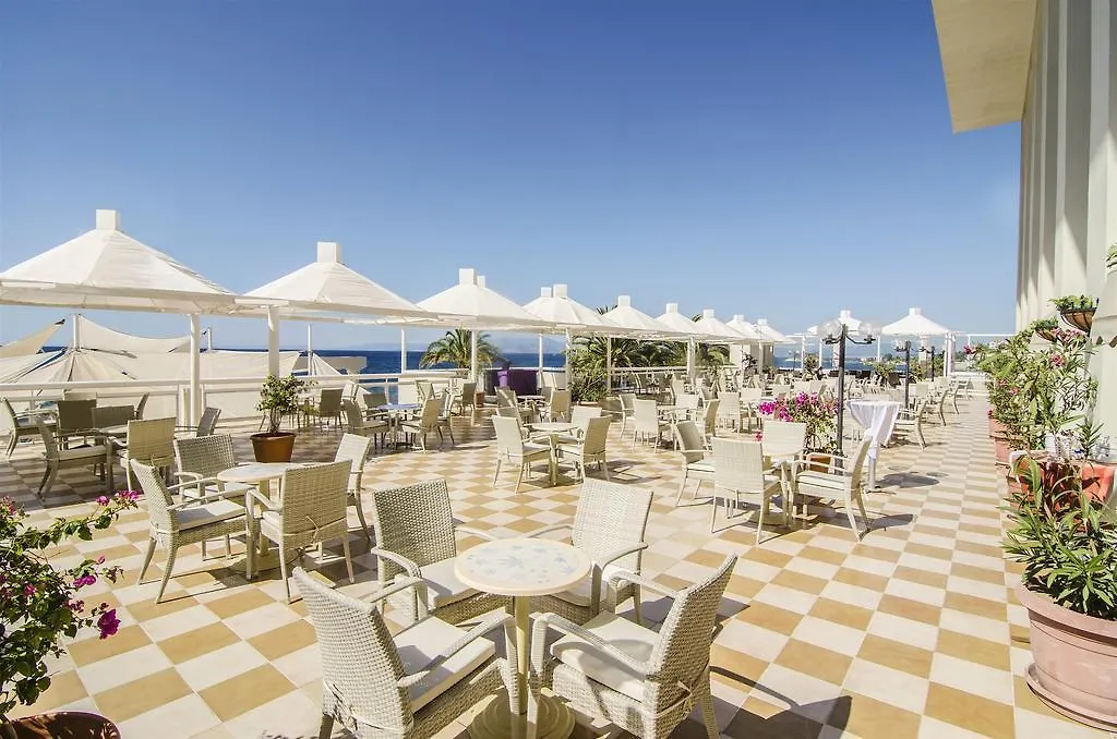 Hotel Infinity By Yelken Kusadası
