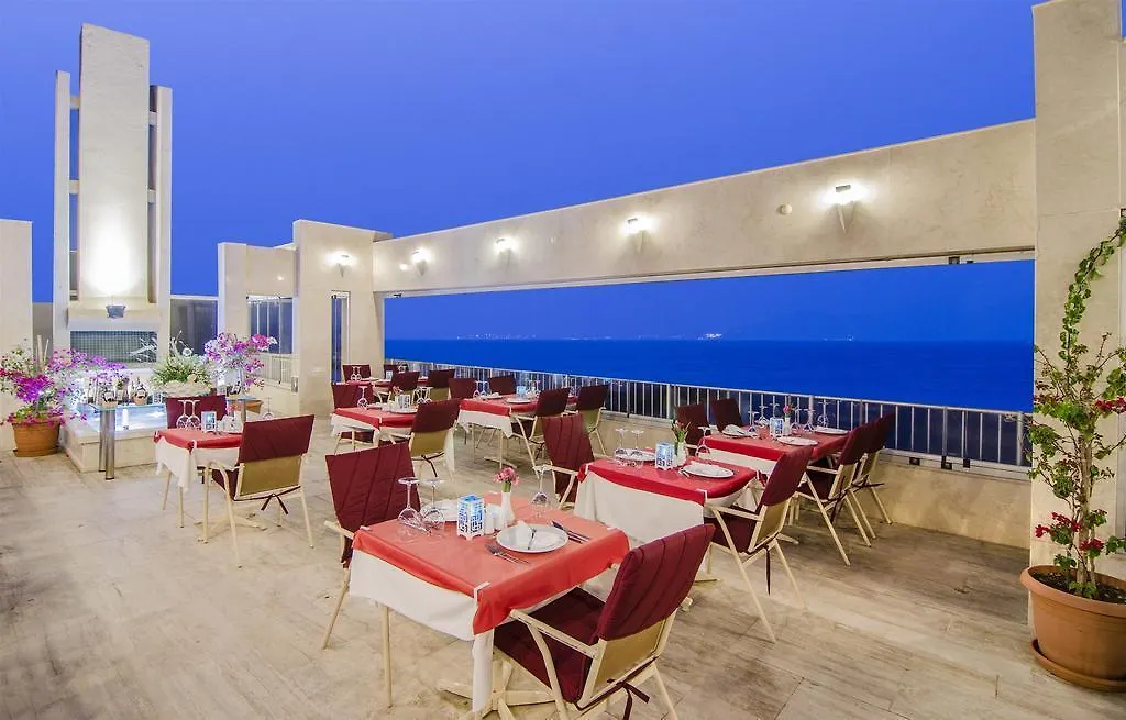 Hotel Infinity By Yelken Kusadası